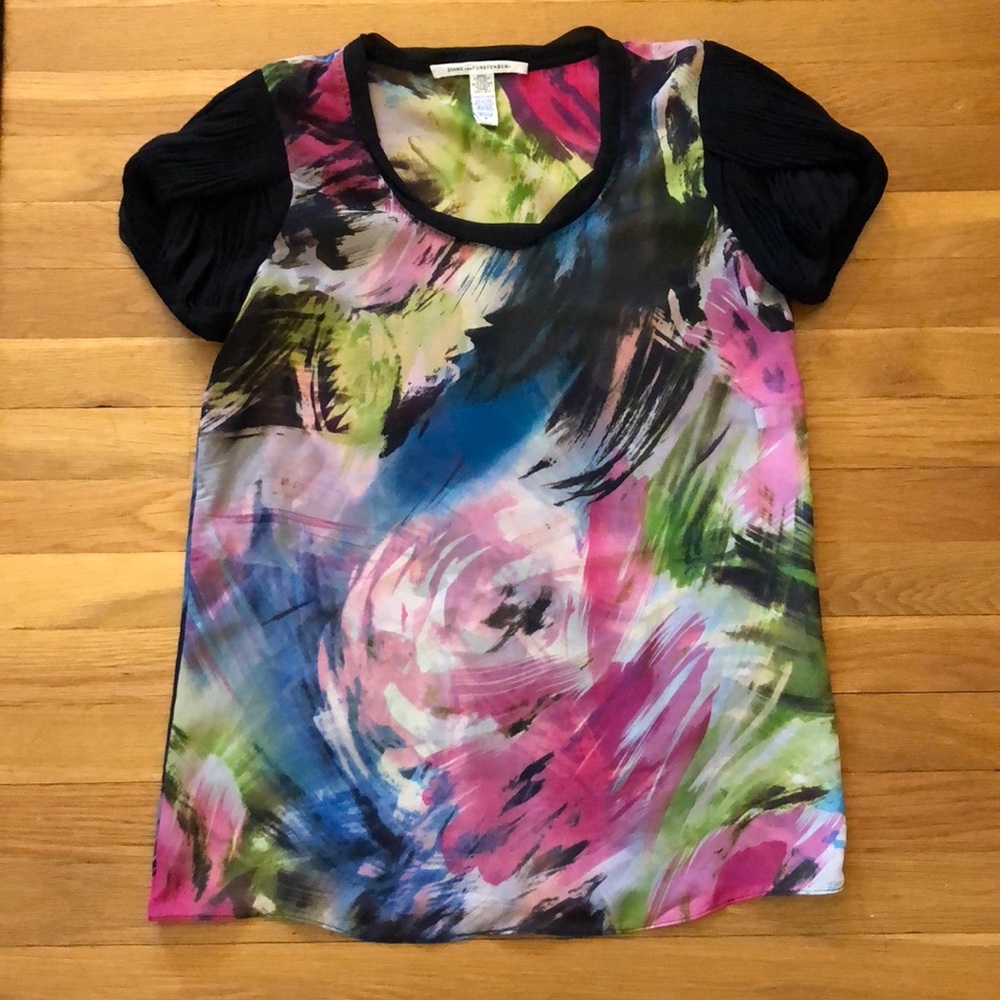 Diane Von Fursetenberg sheer silk floral shell